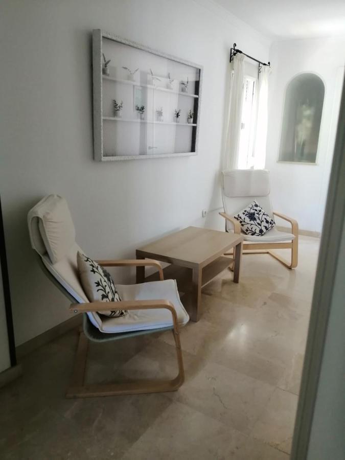 Room In Lovely Cottage House Habitaciones En Chalet En Cadiz San Fernando Exterior photo