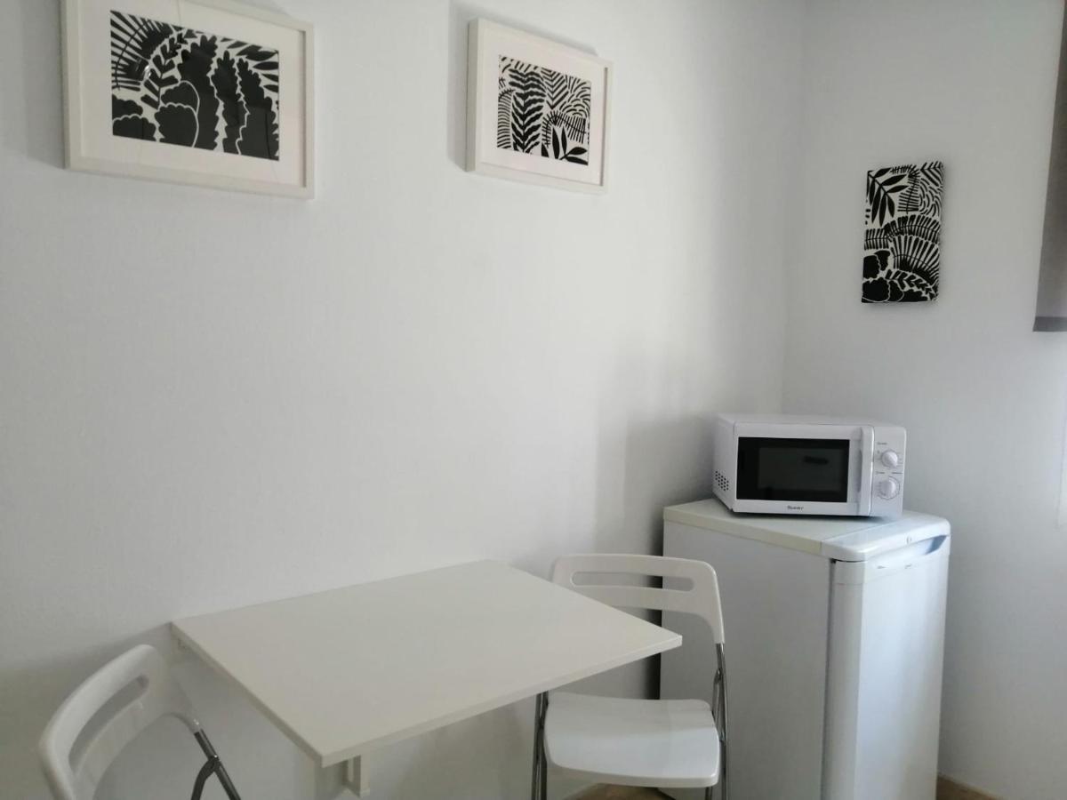 Room In Lovely Cottage House Habitaciones En Chalet En Cadiz San Fernando Exterior photo