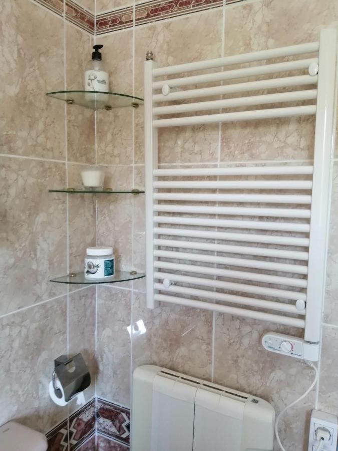Room In Lovely Cottage House Habitaciones En Chalet En Cadiz San Fernando Exterior photo